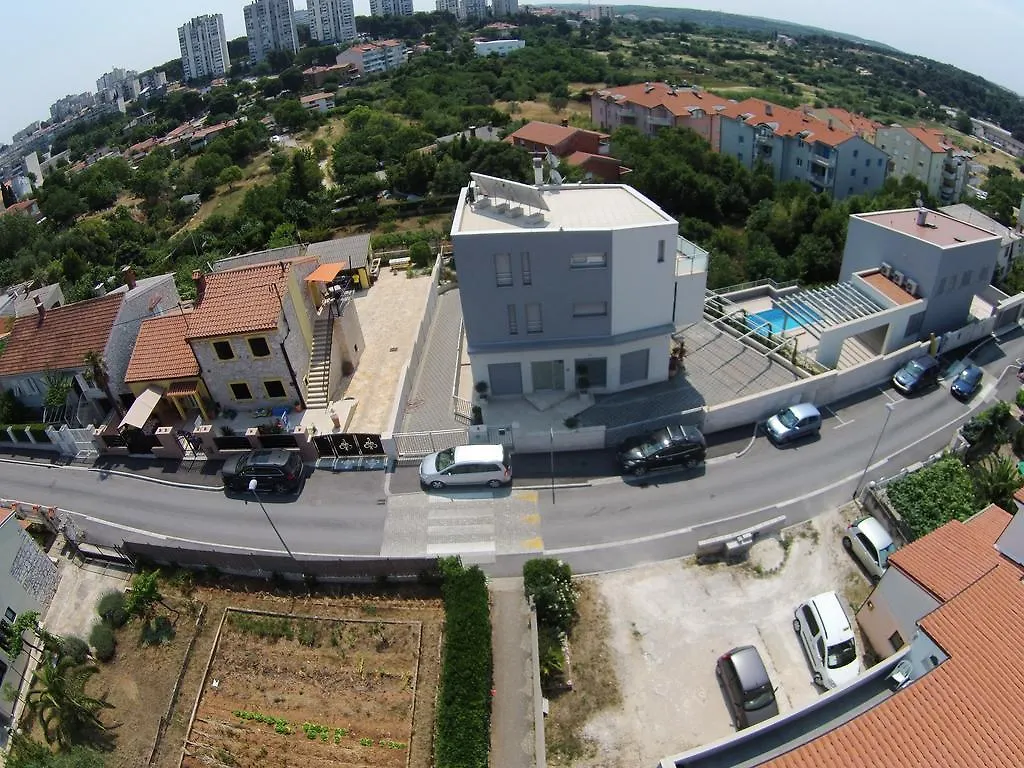 Apartment Lounge Pula